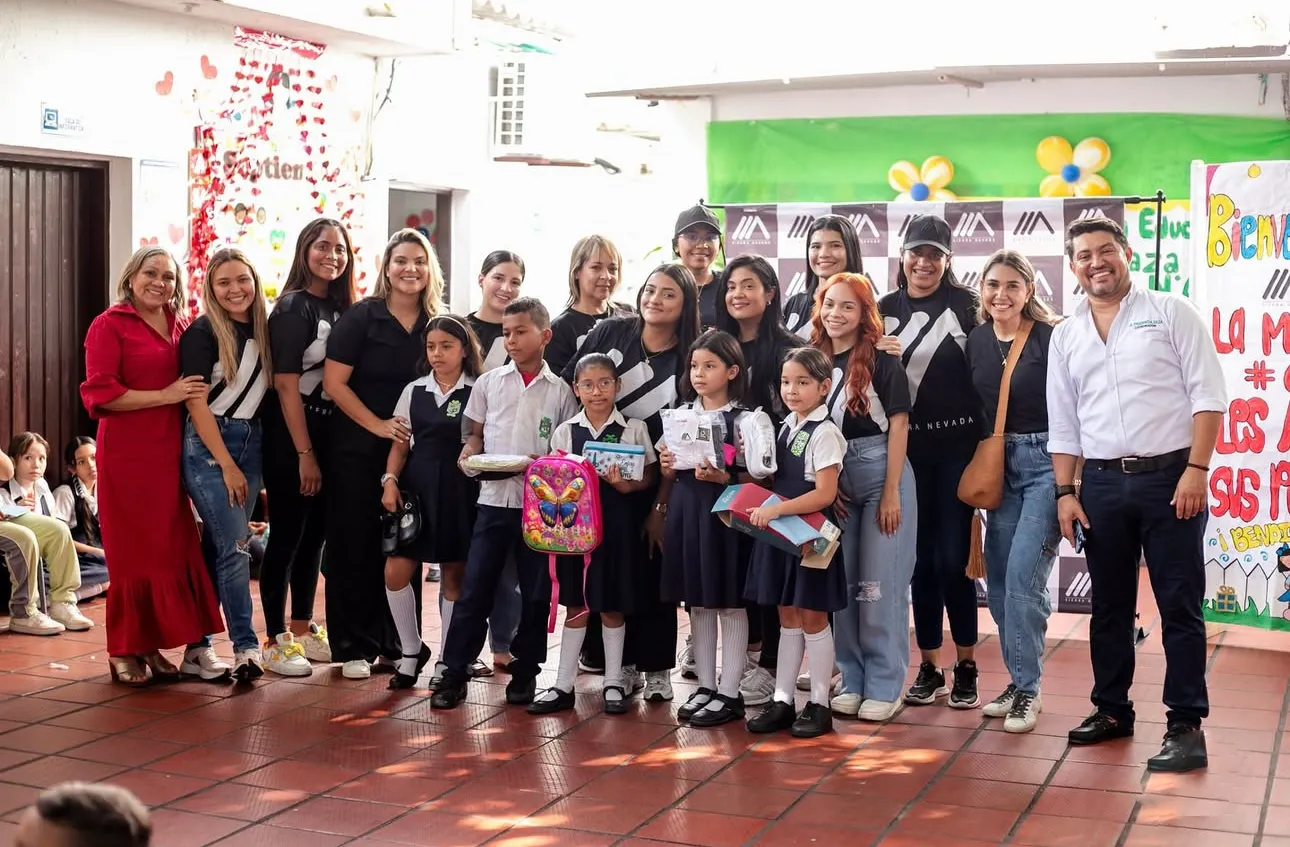 Donación útiles escolares Institución Educativa Prudencia Daza - Valledupar, Cesar.